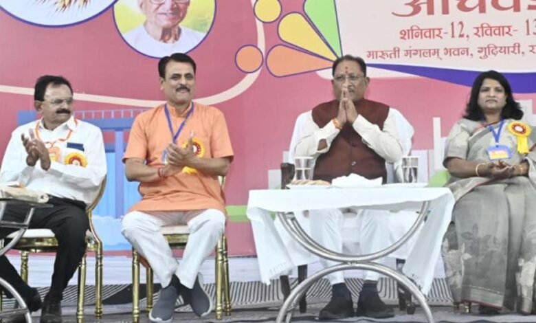 मुख्यमंत्री साय ने अधिवेशन में 21 राज्यों से आए श्रमवीरों का प्रभु श्रीराम के ननिहाल में स्वागत किया 1 KSHITITECH 12A 93 KSHITITECH