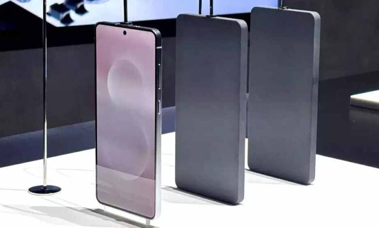 Samsung अपने इस सबसे स्लिम स्मार्टफोन को 13 मई को कर सकता है लॉन्च 1 KSHITITECH 2 415 KSHITITECH