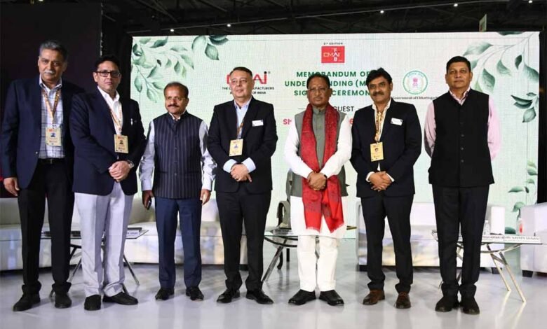मुख्यमंत्री साय मुंबई में आयोजित सीएमएआई फैब शो 2025 में हुए शामिल 1 KSHITITECH 3 284 KSHITITECH