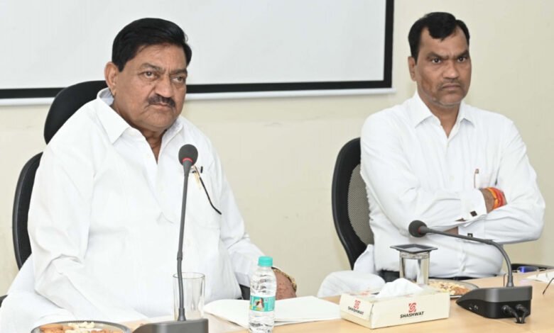 उर्पाजन केंद्रों में शेष धान को शीघ्र उठाव कराने के निर्देश: खाद्य मंत्री श्री बघेल 1 KSHITITECH 9A 25 KSHITITECH