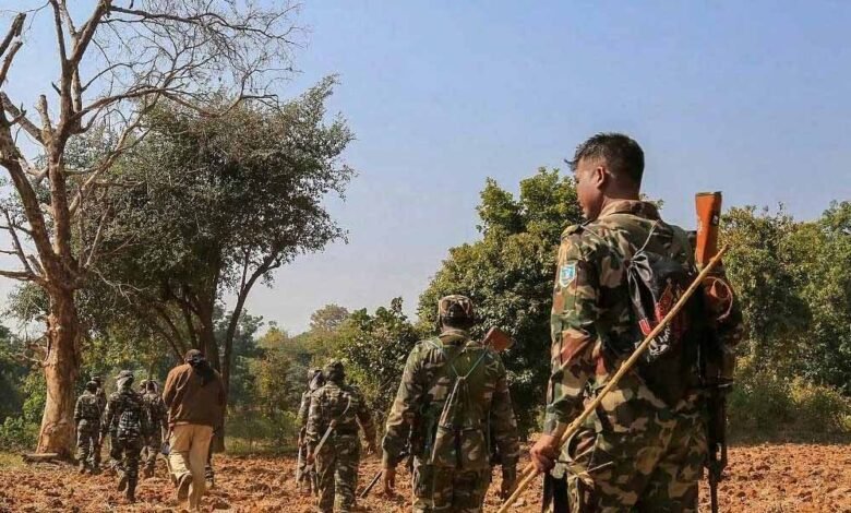 CRPF का छत्तीसगढ़ में बड़ा एक्शन, बीजापुर मुठभेड़ में 3 नक्सली ढेर, सुरक्षाबलों का संयुक्त ऑपरेशन अभी भी जारी 1 KSHITITECH Naxal12 2 1 KSHITITECH