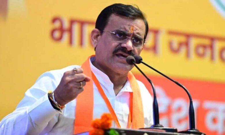 मध्य प्रदेश में अवैध रूप से रह रहे पाक नागरिक बिलकुल भी नहीं बचेंगे: वीडी शर्मा 1 KSHITITECH VD Sharma 6 1 2 KSHITITECH