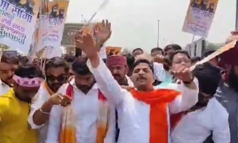 राणा सांगा विवाद पर क्षत्रिय संगठनों के निशाने पर अखिलेश यादव, आपत्तिजनकर नारेबाजी की, किया विरोध प्रदर्शन 1 KSHITITECH akhilesh KSHITITECH