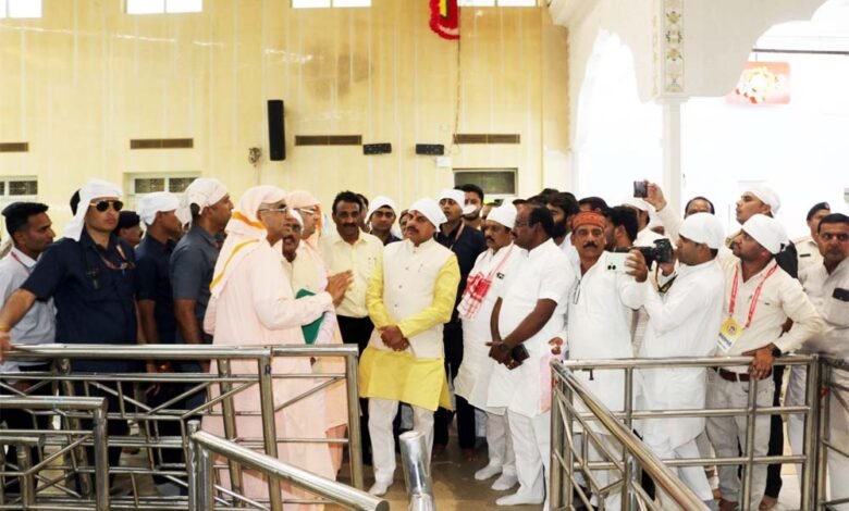 मुख्यमंत्री ने आनंदपुर धाम में प्रस्तावित भ्रमण की तैयारियों का लिया जायजा, 11 अप्रैल को पीएम मोदी करेंगे दौरा 1 Console Corptech Pradakshina Consulting Pvt Ltd cm1 1 Console Corptech Pradakshina Consulting Pvt Ltd