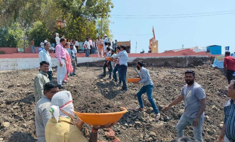 अभियान में प्राचीन जल स्त्रोतों की सफाई को दी जा रही है प्राथमिकता 1 KSHITITECH jal1 2 KSHITITECH