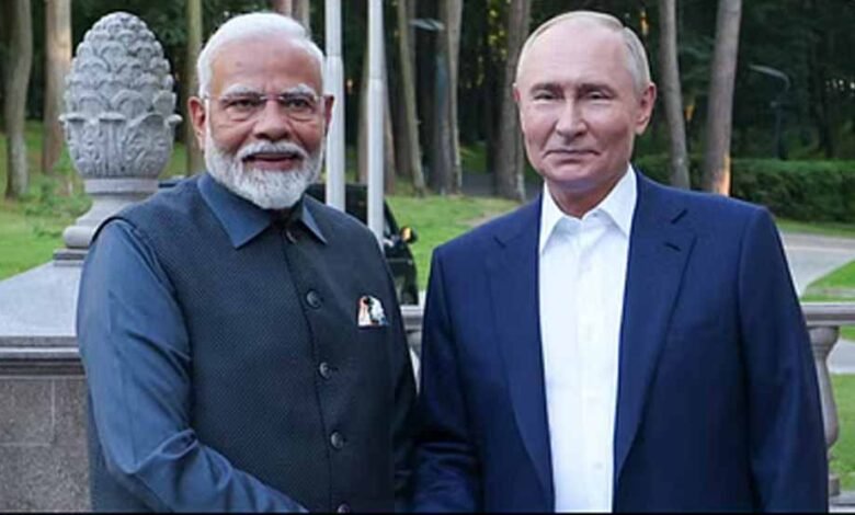 पाकिस्तान से तनाव के बीच PM मोदी का रूस दौरा रद्द, विक्ट्री डे परेड में होना था शामिल 1 KSHITITECH putin modi83 1 KSHITITECH