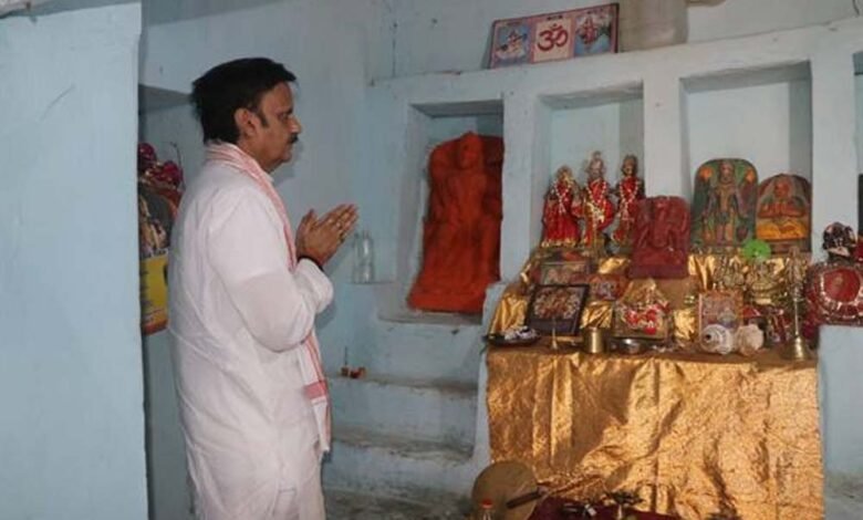 उप मुख्यमंत्री शुक्ल ने शहडोल के गंधिया ग्राम में भगवान श्रीराम के विश्राम स्थल का दर्शन और पूजन किया 1 KSHITITECH su 1 KSHITITECH