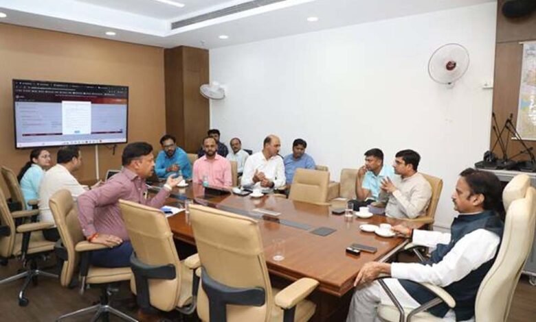 उप मुख्यमंत्री श्शुक्ल ने ई-एचआरएमएस मॉड्यूल की समीक्षा की 1 KSHITITECH sukl 8 KSHITITECH