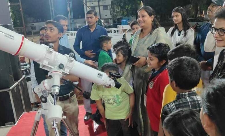 कोरिया में मेगा स्काई वॉचिंग कार्यक्रम का सफल आयोजन 1 KSHITITECH 1 425 KSHITITECH