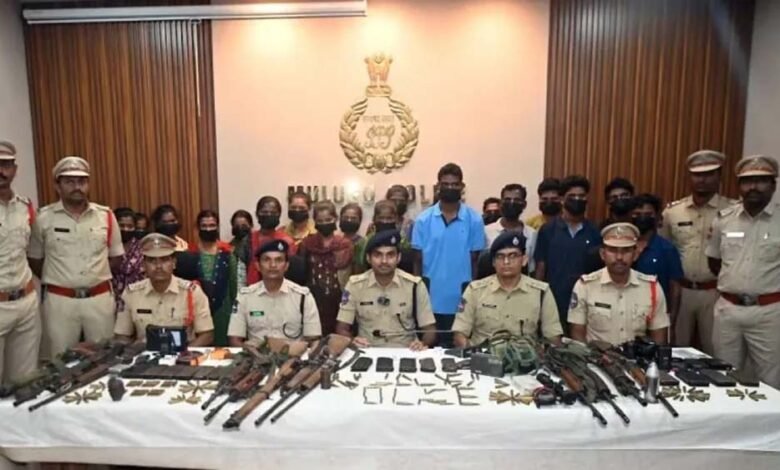 तेलंगाना पुलिस की बड़ी कार्रवाई, 20 माओवादी गिरफ्तार, भारी मात्रा में हथियार बरामद 1 KSHITITECH 1 677 KSHITITECH
