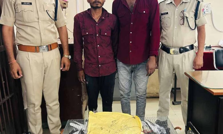 बुक की गई रेलवे संपत्ति की चोरी करने वाले दो आरोपी रंगे हाथों गिरफ्तार : पूर्ण बरामदगी 1 KSHITITECH 1 914 KSHITITECH