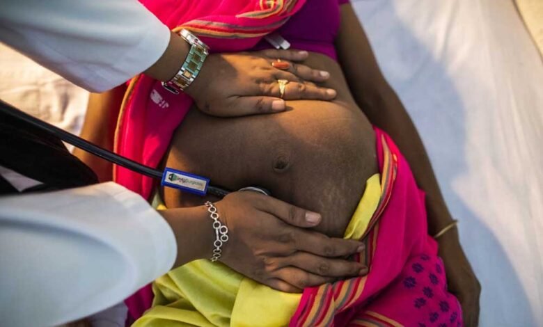 देश में मातृ मृत्यु दर में ऐतिहासिक गिरावट, SDG लक्ष्य की ओर तेजी से बढ़ता देश 1 KSHITITECH 12A 146 KSHITITECH