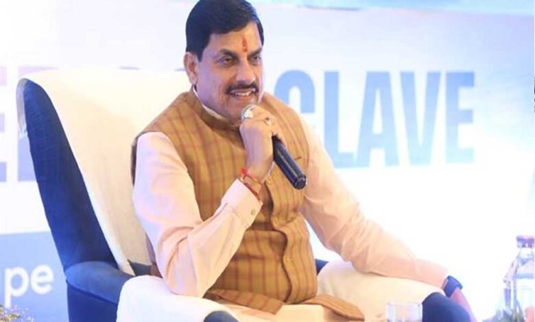 विकास, नवाचार और जन सरोकार पर खुली चर्चा, युवाओं को मिला मार्गदर्शन: मुख्यमंत्री 1 KSHITITECH 12A 8 KSHITITECH