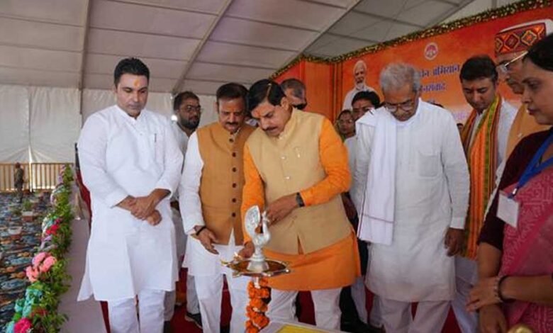 विकास के कार्यों में नहीं होने देंगे धन की कमी: मुख्यमंत्री डॉ. यादव 1 KSHITITECH 15A 111 KSHITITECH
