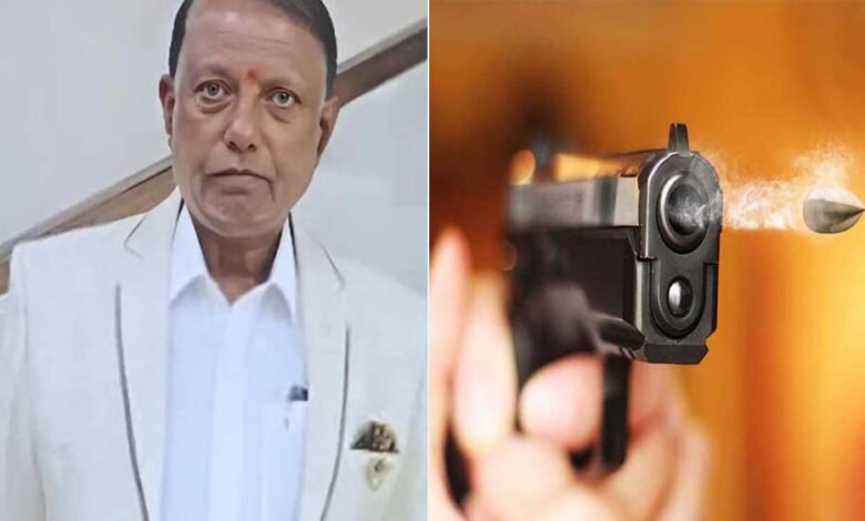 डिंडौरी में कांग्रेस के जिला उपाध्यक्ष बलराम चौकसे ने सब्जी विक्रेता के सिर में बंदूक तान दी 1 KSHITITECH 15A 78 1 KSHITITECH