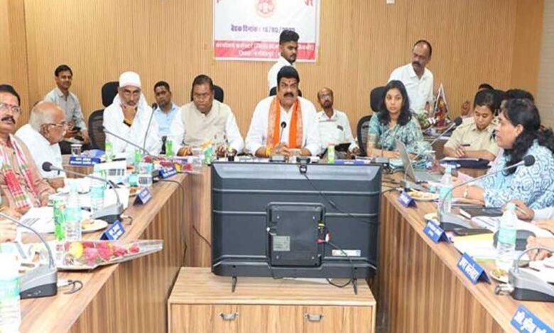 मंत्री राजपूत ने प्रभार के जिले नरसिंहपुर में जिला योजना समिति की बैठक में दिए निर्देश 1 KSHITITECH 17A 15 1 KSHITITECH