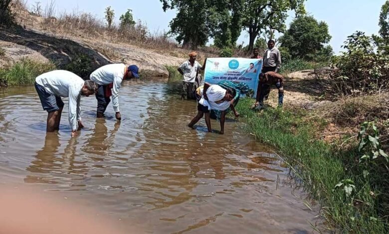 जल गंगा संवर्धन अभियान : वर्षा जल सहेजने गांव-गांव में किए जा रहे काम 1 KSHITITECH 1A 111 KSHITITECH