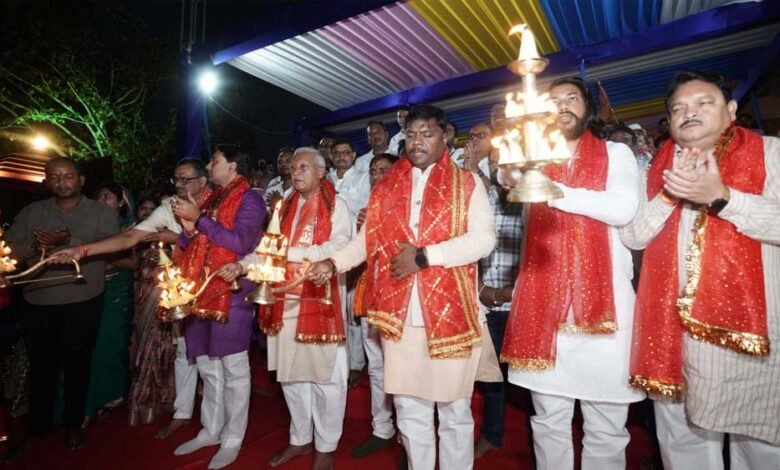 वन मंत्री कौशल्या महोत्सव के समापन समारोह में हुए शामिल, महिला मानस मंडली के सदस्य हुए सम्मानित 1 Console Corptech Pradakshina Consulting Pvt Ltd 1A 38 Console Corptech Pradakshina Consulting Pvt Ltd