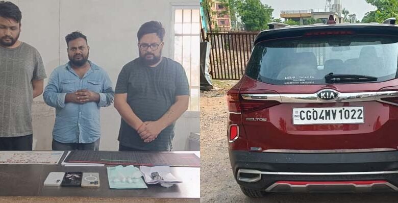 चारपहिया वाहन में बेच रहे थे कोकीन, तीन तस्करों को किया गिरफ्तार 1 KSHITITECH 2 317 KSHITITECH