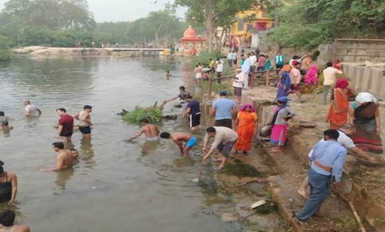 जल संरचनाओं के प्रदेश में सर्वाधिक निर्माण पूरा करने पर राजगढ़ जिले को अब तक 25 में से 8.51 अंक प्राप्त हुए 1 Console Corptech Pradakshina Consulting Pvt Ltd 21A 127 Console Corptech Pradakshina Consulting Pvt Ltd