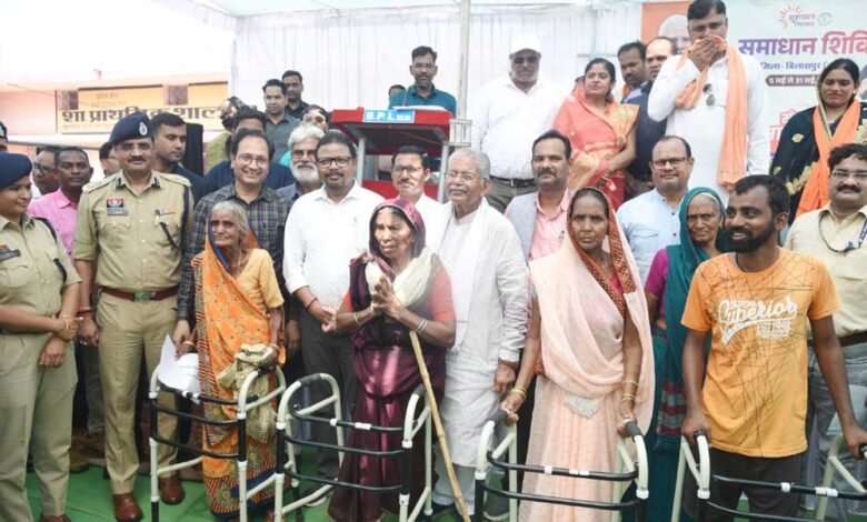 धमनी में समाधान शिविर: रामकली और दुलौरिन की आंखों में आई चमक, चलने में सहारा देने के लिए मिली वॉकर 1 KSHITITECH 21A 47 KSHITITECH