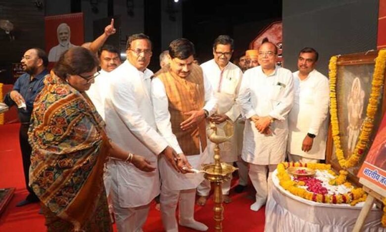 देवी अहिल्याबाई के 300वीं जयंती वर्ष में आयोजित किये जा रहें हैं विभिन्न कार्यक्रम 1 KSHITITECH 23A 6 KSHITITECH