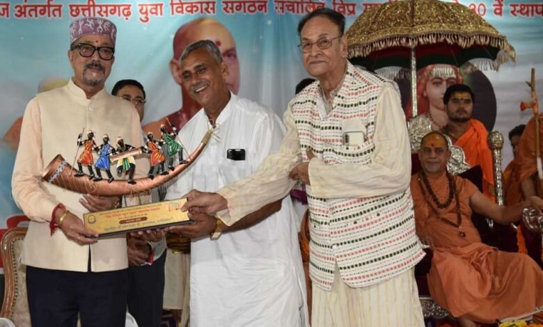 विप्र पब्लिक स्कूल के नव-निर्मित भवन के लोकार्पण कार्यक्रम में शामिल हुए राज्यपाल 1 KSHITITECH 24A 82 KSHITITECH
