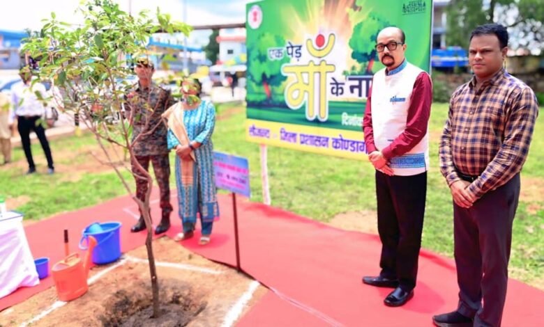 राज्यपाल रमेन डेका ने ‘एक पेड़ माँ के नाम‘ अभियान के तहत किया वृक्षारोपण 1 KSHITITECH 27A 175 KSHITITECH