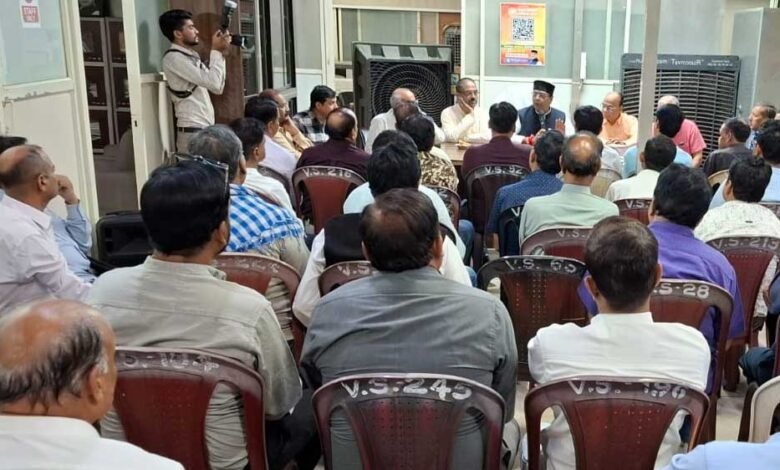 कायस्थ समाज के आराध्य देव देवाधिदेव चित्रगुप्त जी महाराज के प्राकटयोत्सव पर्व 04 मई 1 KSHITITECH 2A 61 KSHITITECH