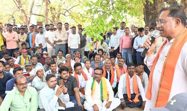 माथमौर में महुआ पेड़ की छांव तले लगी सीएम साय की चौपाल 1 KSHITITECH 3 100 KSHITITECH