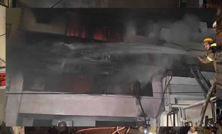 कानपुर में बड़ा अग्निकांड, पांच मंजिला इमारत में लगी आग, एक ही परिवार के 5 सदस्यों की मौत 1 KSHITITECH 5A22 KSHITITECH