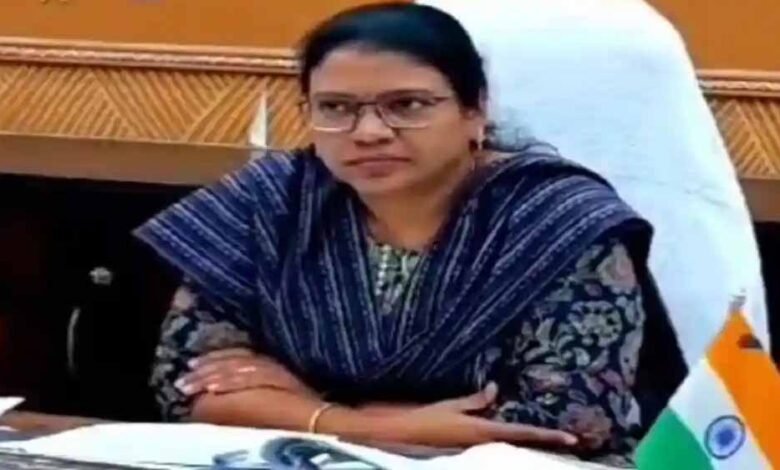 खरीफ फसलों की तैयारी के तहत किसानों से खाद-बीज का कराएं उठाव: कलेक्टर 1 KSHITITECH 6A 58 KSHITITECH