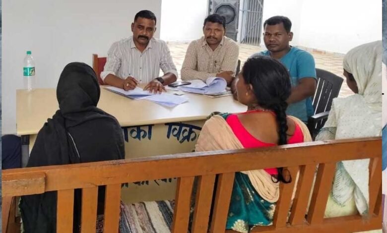 परेशन मुस्कान के तहत चौकी विक्रमपुर द्वारा गुम हुए नाबालिक बालिका को भोपाल से किया दस्तयाब 1 Console Corptech Pradakshina Consulting Pvt Ltd 9A 22 Console Corptech Pradakshina Consulting Pvt Ltd