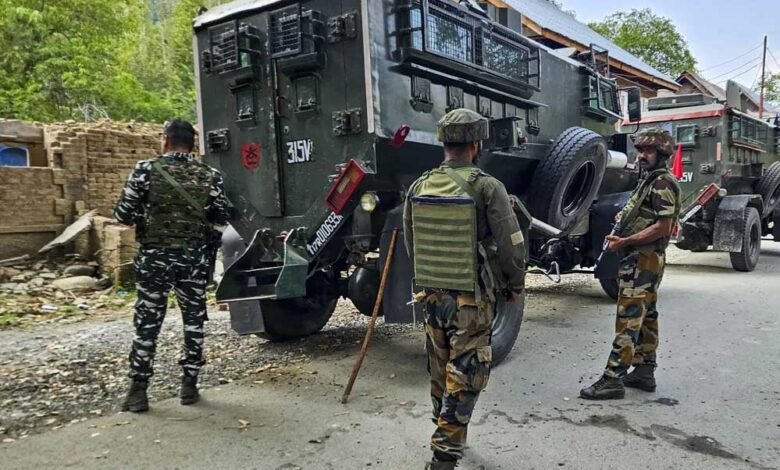 J-K: किश्तवाड़ एनकाउंटर में सुरक्षाबलों ने दो आतंकवादियों को ढेर किया 1 KSHITITECH army kasmir indian 2A 38 4 KSHITITECH