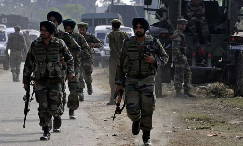 कश्मीर की जेलों पर आतंकी हमले की आशंका, सुरक्षा बढ़ी 1 KSHITITECH army kasmir indian 2A 38 5 KSHITITECH