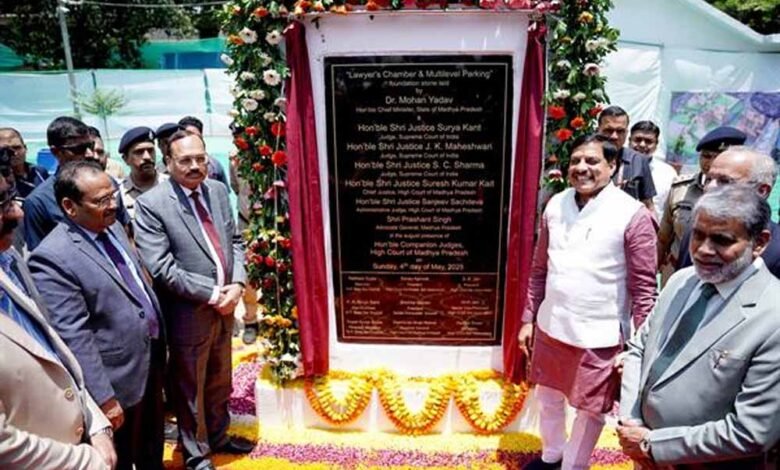 आज मुख्यमंत्री डॉ. यादव से जनप्रतिनिधियों ने की सौजन्य भेंट 1 KSHITITECH cm4 KSHITITECH