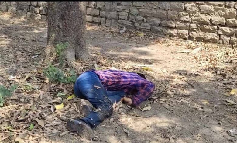 सतना के नागौद में अवैध संबंधों के चलते युवक की फरसा मारकर हत्या, मचा हड़कंप, पुलिस को दी सूचना 1 Console Corptech Pradakshina Consulting Pvt Ltd hatya1 Console Corptech Pradakshina Consulting Pvt Ltd