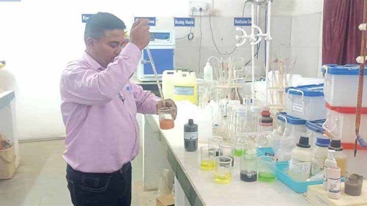 शुरुआती बारिश में ही नव निर्मित खेत तालाब हुए लबालब 1 KSHITITECH jal 8 KSHITITECH