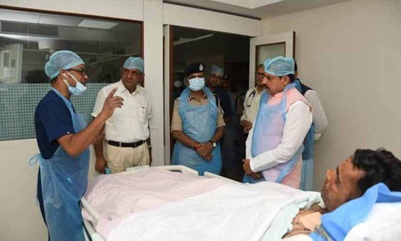 मुख्यमंत्री डॉ. यादव मिले मॉक ड्रिल में घायल जवानों से, उपचार की जानकारी भी डॉक्टर्स से ली 1 KSHITITECH javan 3 KSHITITECH