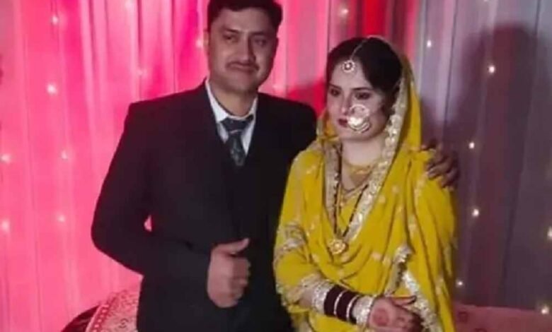 भारत के CRPF जवान ने अपने जवान मुनीर अहमद को पाकिस्तानी महिला से अपनी शादी पड़ी महगी, नौकरी से बर्खास्त 1 KSHITITECH javan1 KSHITITECH