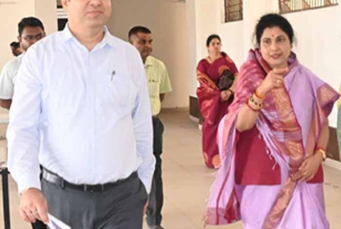 पिछड़ा वर्ग कन्या छात्रावास शीघ्र प्रारंभ करें : राज्यमंत्री श्रीमती गौर 1 KSHITITECH krishna2 KSHITITECH