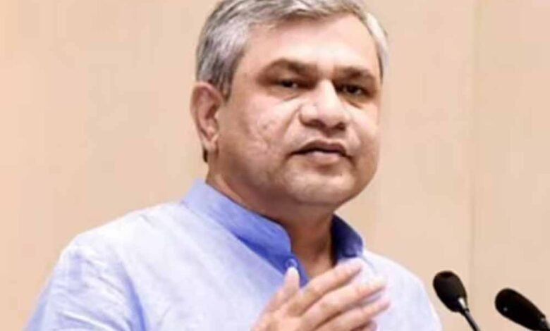 राष्ट्रीय सुरक्षा के लिए पाकिस्तानी कंटेंट पर तुरंत रोक, सूचना और प्रसारण मंत्रालय ने लिया अहम फैसला 1 KSHITITECH mini1 KSHITITECH
