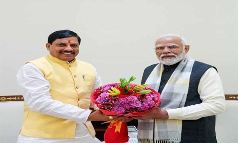 मुख्यमंत्री डॉ. मोहन यादव ने पीएम मोदी से सौजन्य भेंट एवं चर्चा की 1 KSHITITECH mohan1 15 KSHITITECH