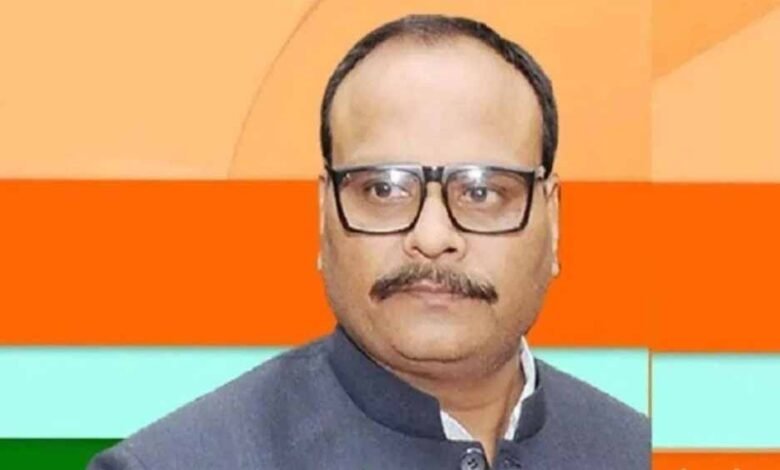 उप मुख्यमंत्री ब्रजेश पाठक ने बताया- यूपी में 676 कार्मिकों का समायोजन, एक महीने में मिलेगी नई तैनाती 1 KSHITITECH pathak1 KSHITITECH