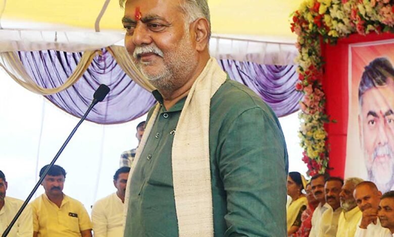 मंत्री पटेल ने अलीराजपुर जिले के छापरी ग्राम में भामची नदी के उदगम स्थल का विधिवत पूजन किया 1 Console Corptech Pradakshina Consulting Pvt Ltd prahlad patel7 Console Corptech Pradakshina Consulting Pvt Ltd
