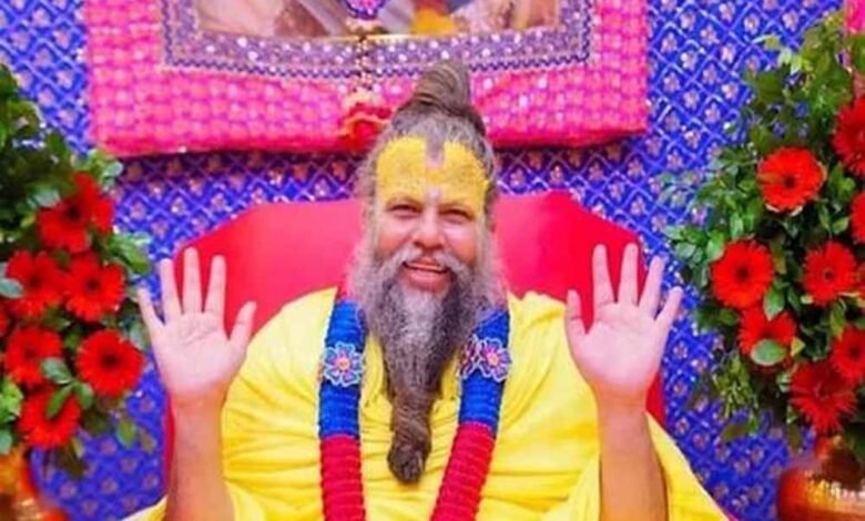 संत प्रेमानंद ने भगवान के नाम या चित्रों के टैटू शरीर के अंगों पर बनवाने को अनुचित करार दिया 1 KSHITITECH prma KSHITITECH