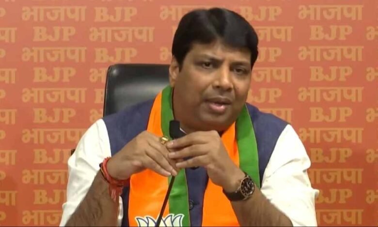 भाजपा नेता रोहन गुप्ता ने कहा- देशहित में बोलने वाले को कांग्रेस दुश्मन समझती है 1 KSHITITECH rohan1 KSHITITECH