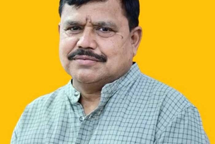 अचानक महाराजपुरा जोन पहुंचकर ऊर्जा मंत्री ने किया निरीक्षण, आदित्यपुरम में विद्युत उपभोक्ताओं से की बातचीत 1 KSHITITECH tomar 4 KSHITITECH