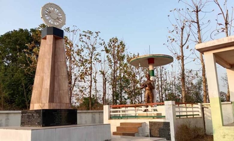 जबलपुर का खुड़ावल गांव जहां से हर दूसरे घर से निकलता है देश का रखवाला, यहां की बेटियों में भी जज्बा कम नहीं 1 KSHITITECH veer1 KSHITITECH