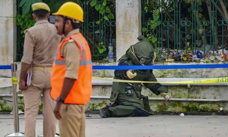 युद्ध की आहाट, प्रदेश के कई जिलों में बजेंगे खतरे के शायरन 1 KSHITITECH yudh1 KSHITITECH